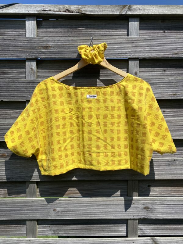 Le tee-shirt jaune poussin – Image 2