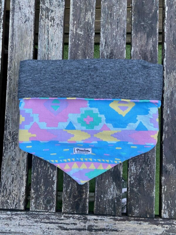 Cache-cou coloré