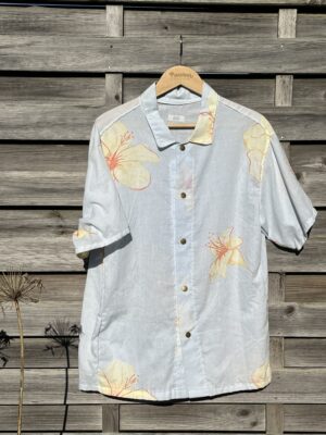 La chemisette hibiscus