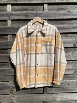 La chemise orange à carreaux