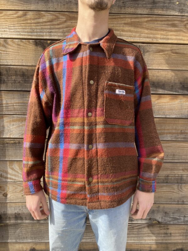 La chemise marron – Image 2
