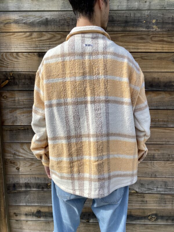 La chemise orange à carreaux – Image 3