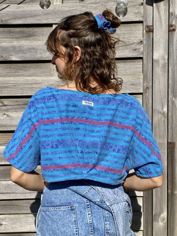 Le tee-shirts bleu crop top – Image 3