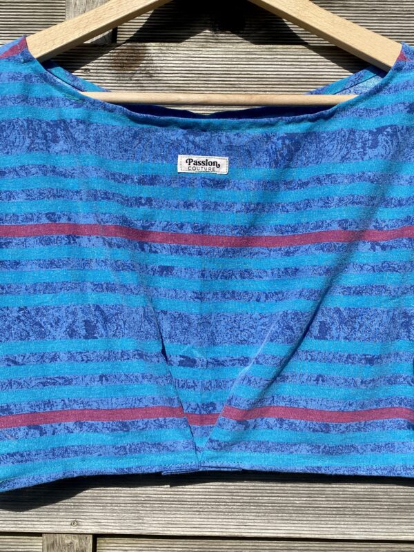 Le tee-shirts bleu crop top – Image 5