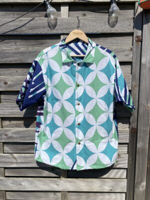 La chemise bleue palmier