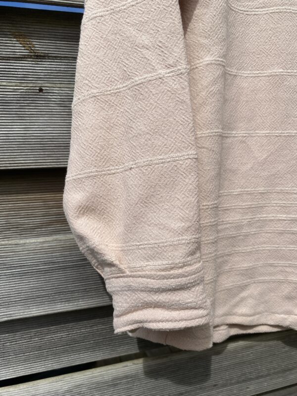 La sur chemise beige – Image 3