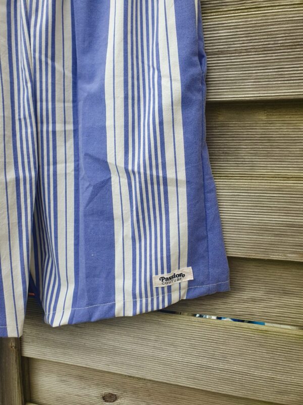 Le short bleu rayé – Image 5