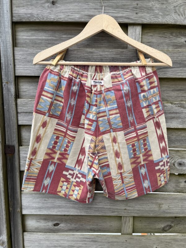 Le short ethnic rouge – Image 3