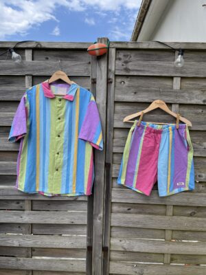 Le short multicolore