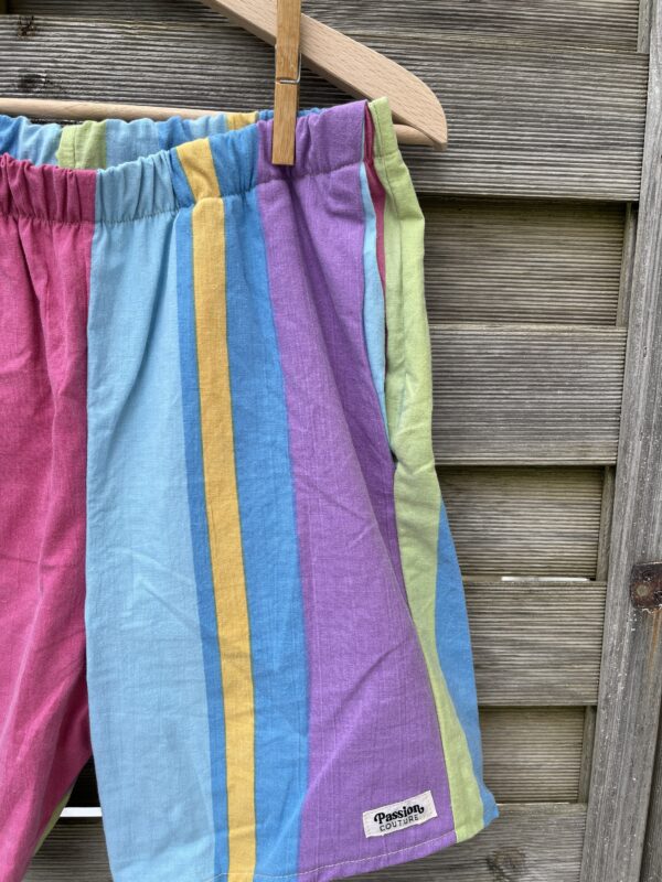 Le short multicolore – Image 4