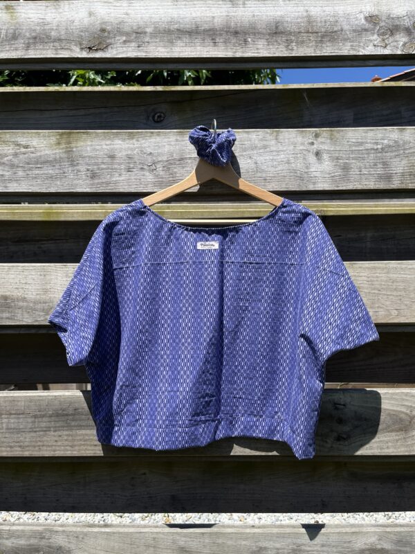 Le tee-shirt violet – Image 2