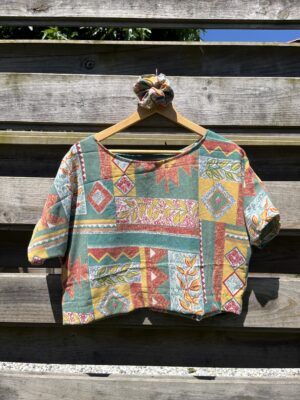 Le tee-shirt vert ethnic