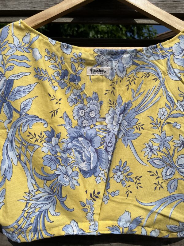 Le crop-top jaune et bleu – Image 3