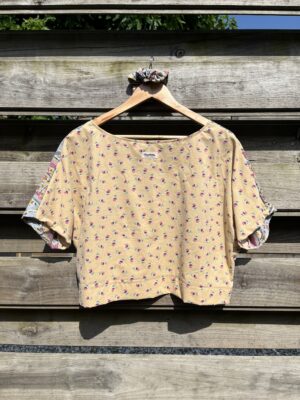 Le tee-shirt bi motif