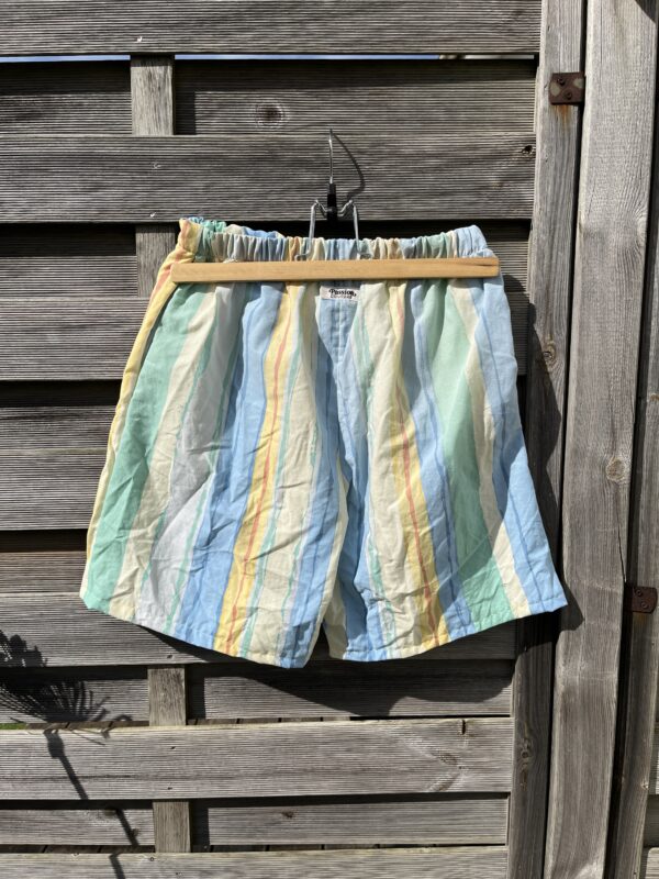 Le short rayé pour l’été – Image 3