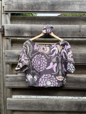 Le tee-shirt prune arabesque