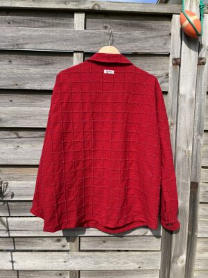 La sur-chemise rouge