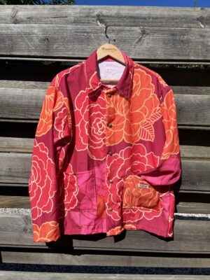La veste ouvrière fleurie flashy