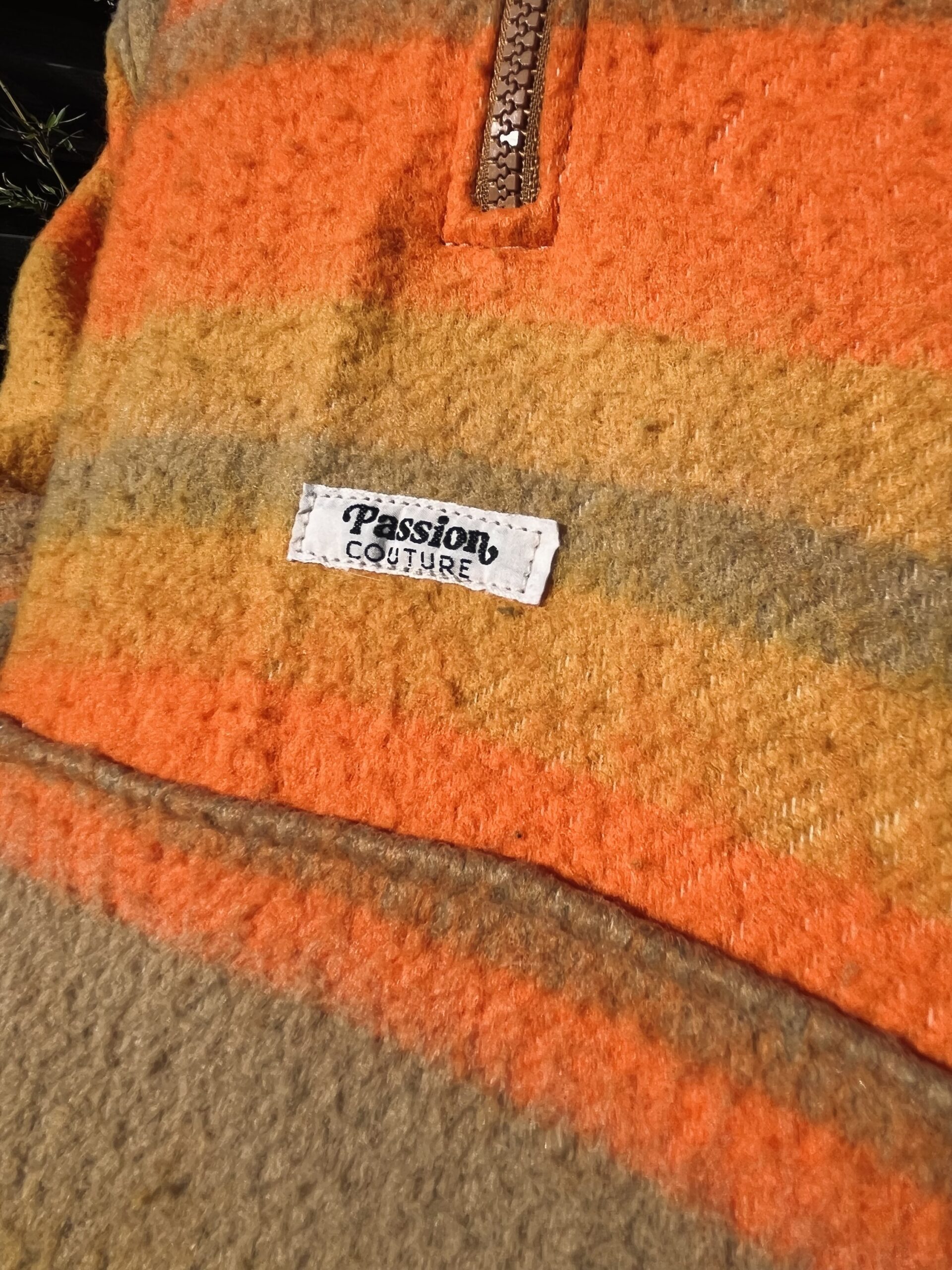 La polaire orange rayée – Image 4