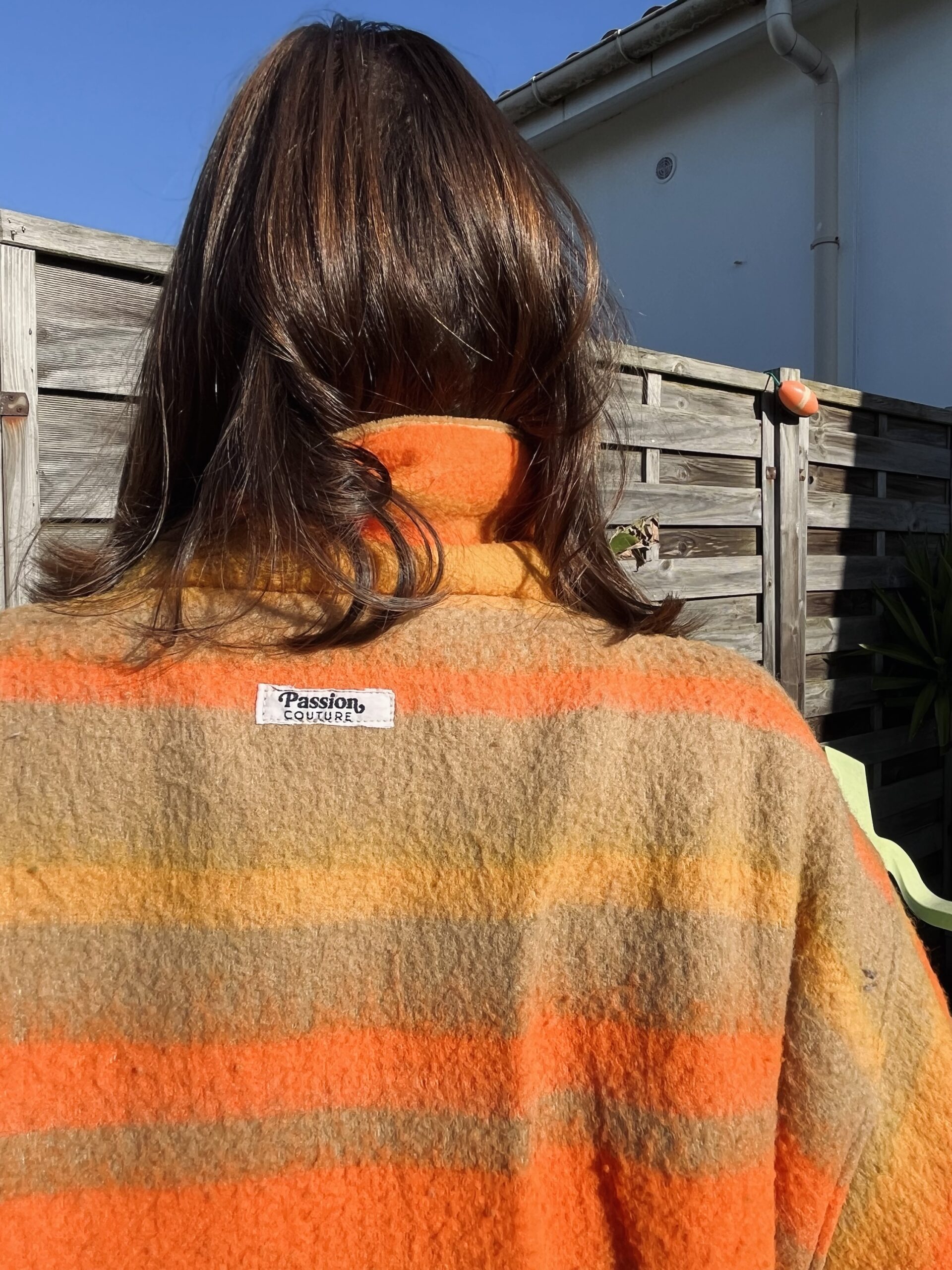 La polaire orange rayée – Image 5
