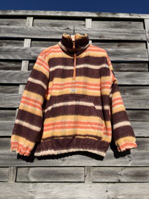 La polaire marron rayée