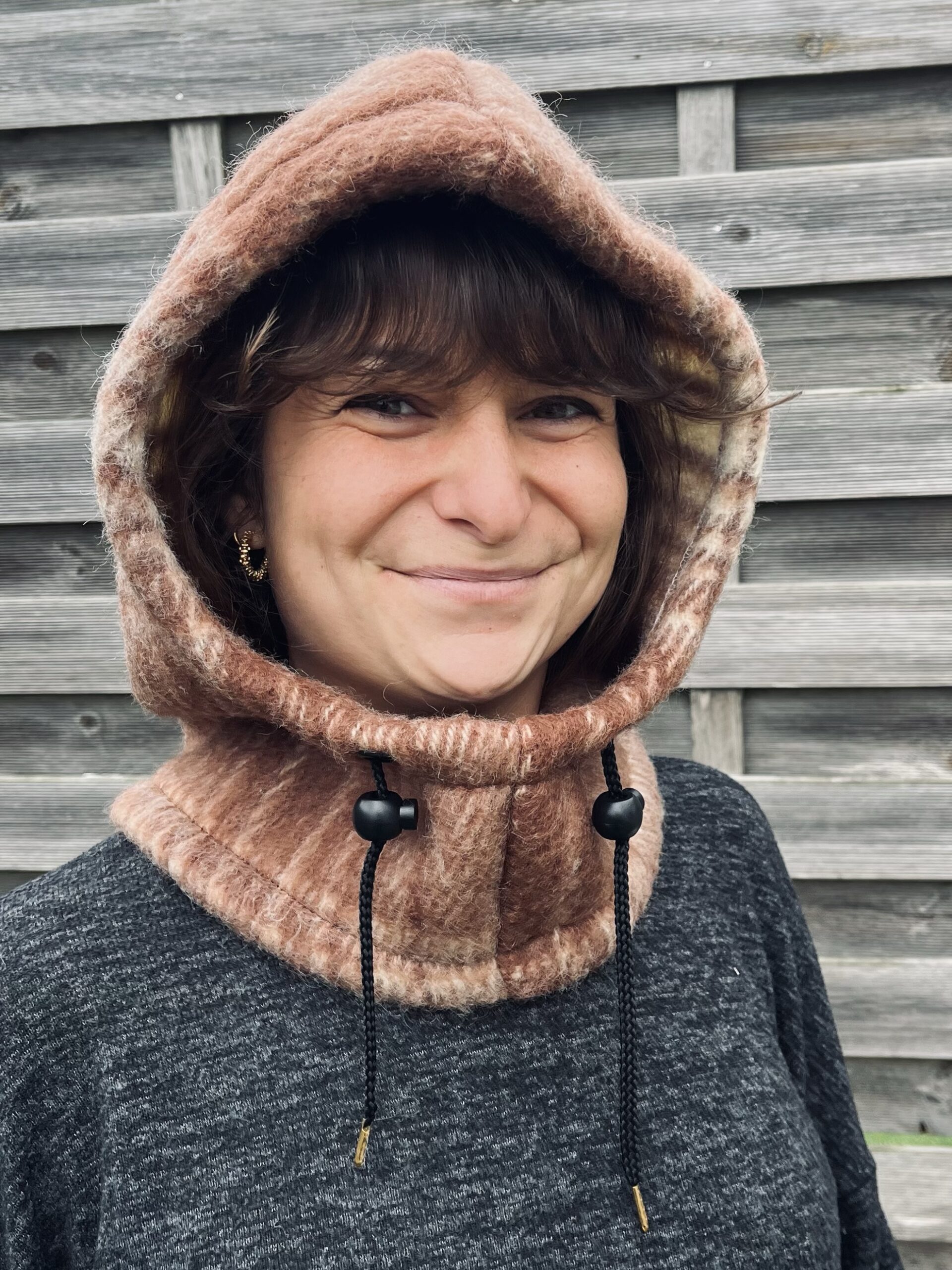 La cagoule marron – Image 4