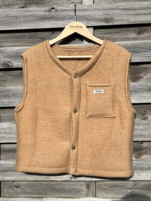 Le gilet camel