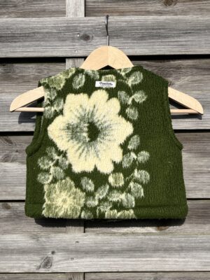 Le gilet enfant vert moumoute