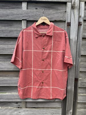 La chemisette rouge carreaux