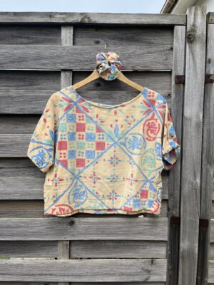 Le tee-shirt jaune ethnic