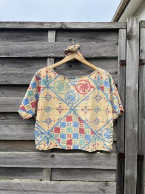 Le tee-shirt jaune ethnic