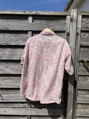 La chemisette rose baroque