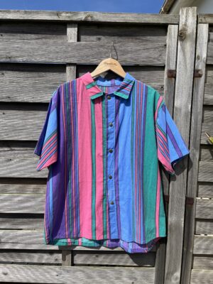 La chemisette violette Burano