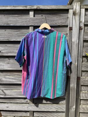 La chemisette violette Burano