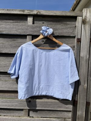 Le tee-shirt bleu vichy