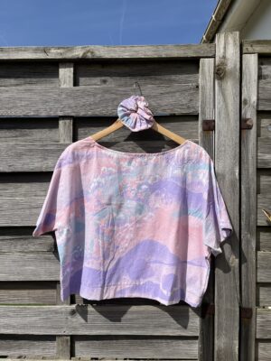 Le tee-shirt rose paysage