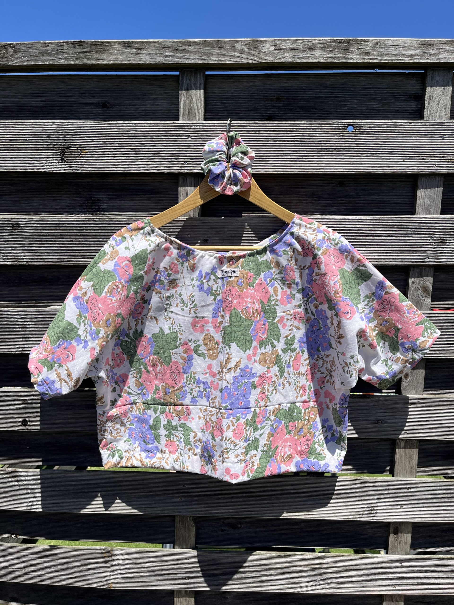 Le tee shirt fleurs rose – Image 2
