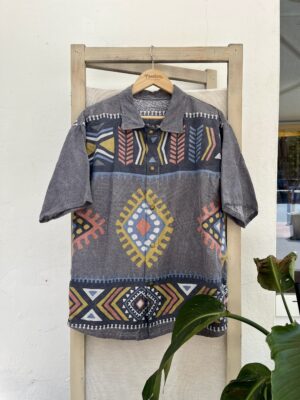 La chemisette noir ethnic
