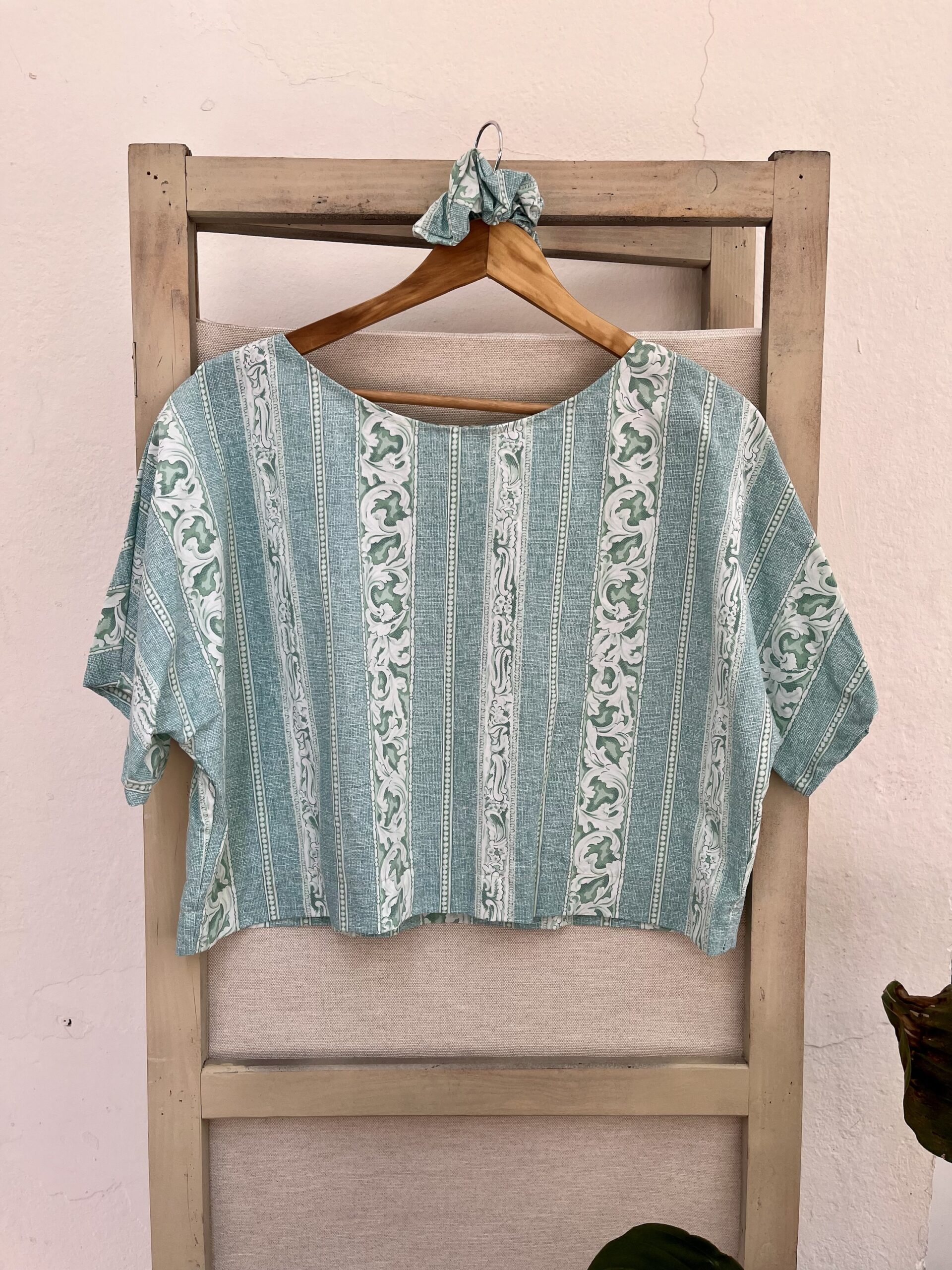 Le tee-shirt surfeur turquoise