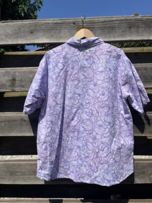 La chemisette mauve