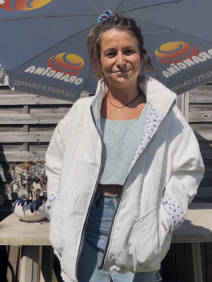 Le bomber blanc dalmatien