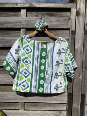 Le tee-shirt rayé vert