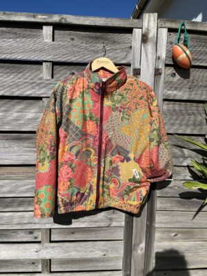 Le bomber aux couleurs chaudes