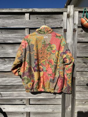 Le bomber aux couleurs chaudes