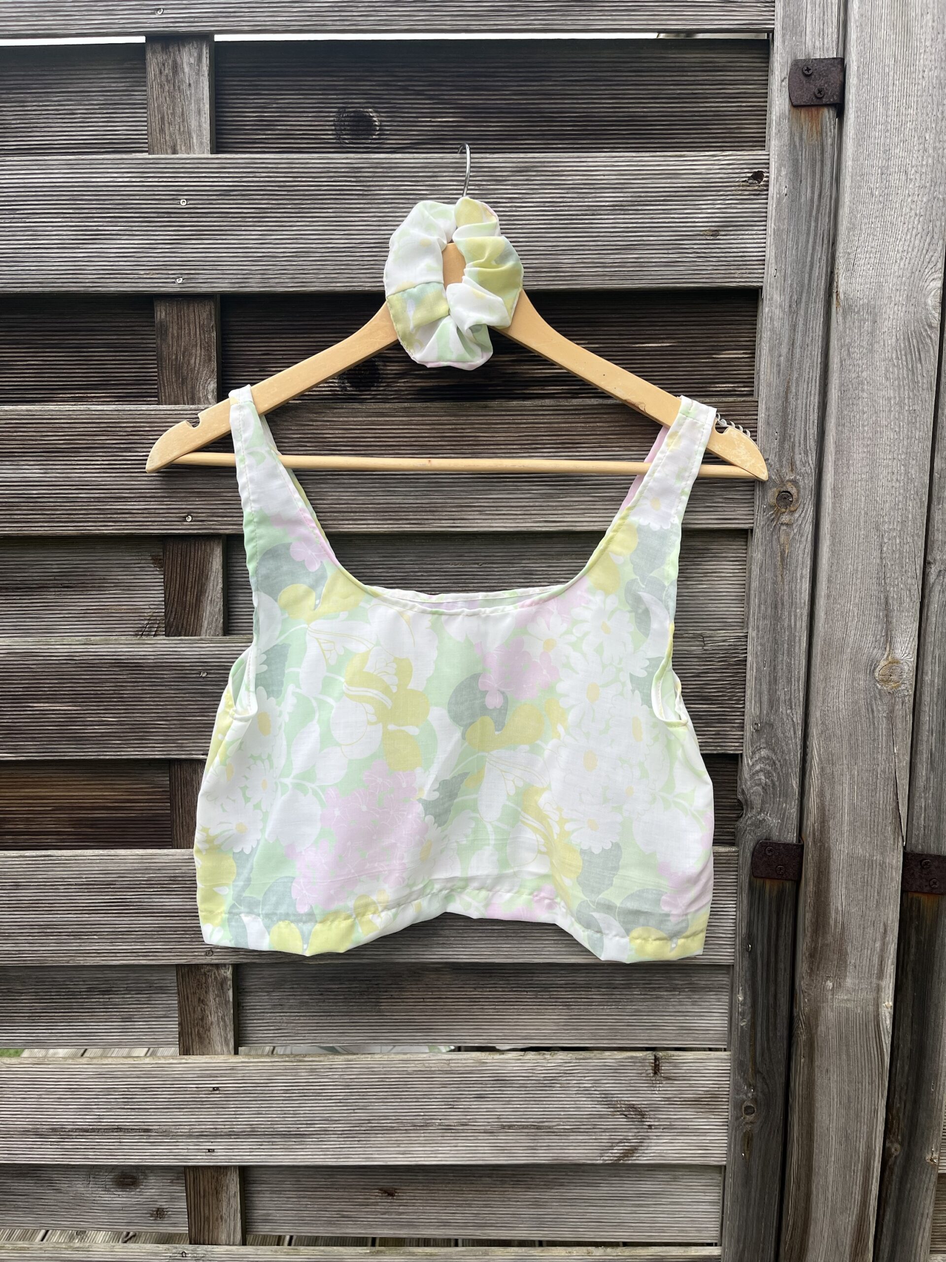 Le crop-top marguerite – Image 2